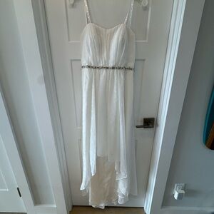 David's Bridal gown White Ruffled Spaghetti Strap, beaded multilayered sz 8 NWT